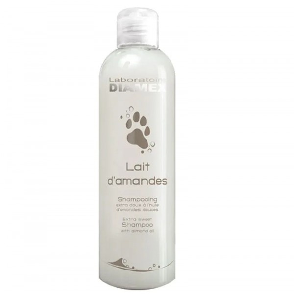 SHAMPOOING BRILLANCE pour chien à l'huile d'Amande DIAMEX